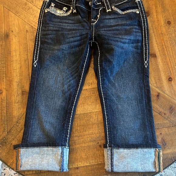 ROCK REVIVAL ROUX Crops, low rise, boot cut, gray sequined pockets. EUC. - Picture 1 of 11